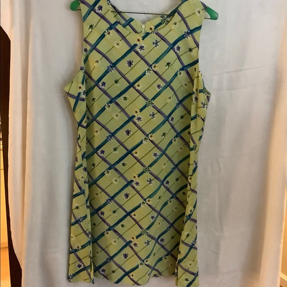 Spring Mini Dress - Picture 5 of 6